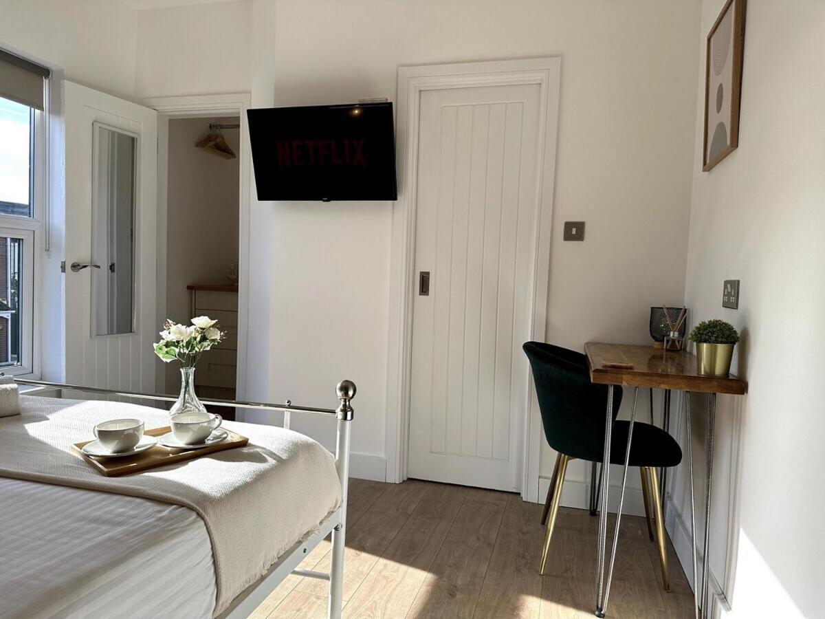 קינגסטון אפון הול Deluxe Stays @ Libra Spaces מראה חיצוני תמונה